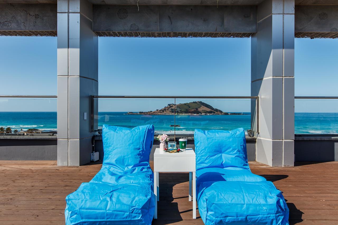 Blue Spring Hotel Jeju Exterior photo