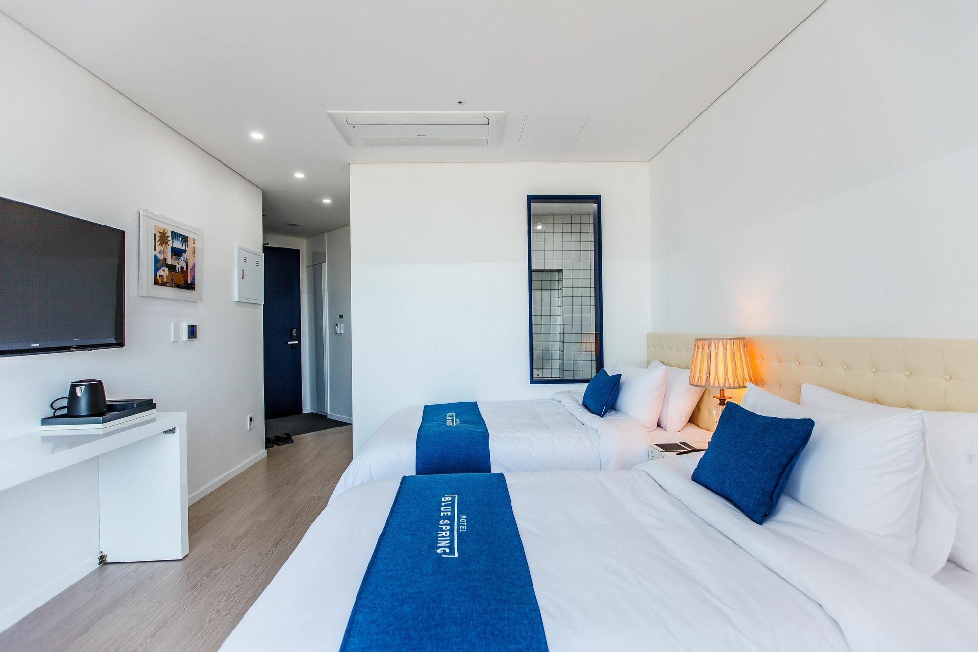 Blue Spring Hotel Jeju Exterior photo