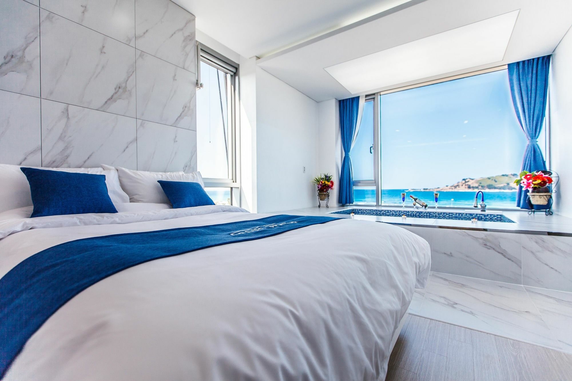 Blue Spring Hotel Jeju Exterior photo