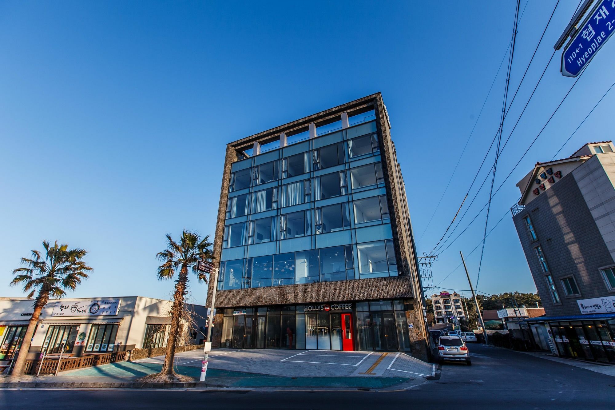 Blue Spring Hotel Jeju Exterior photo