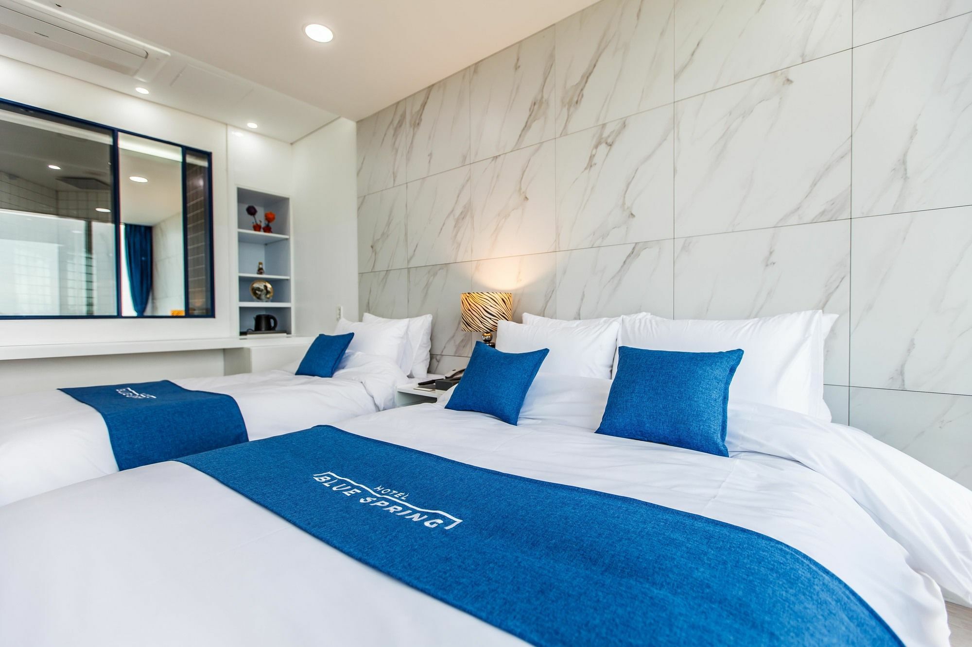 Blue Spring Hotel Jeju Exterior photo
